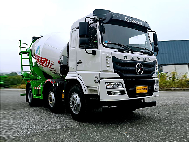 大運 F6小三軸攪拌車