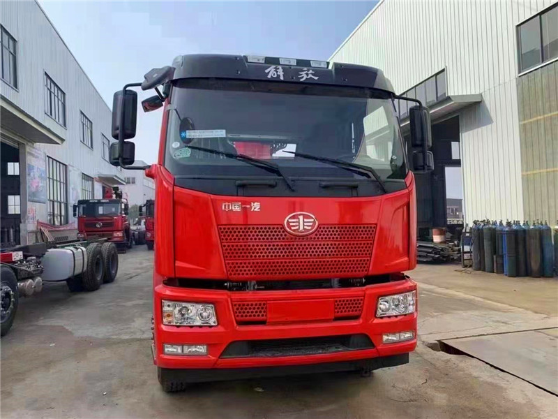 解放 前四后八隨車吊新品上市