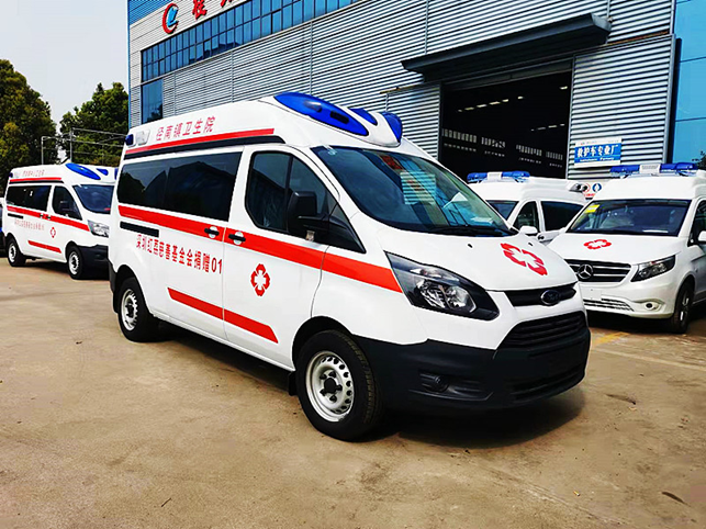 福特全順V362自動(dòng)檔負(fù)壓救護(hù)車(chē)