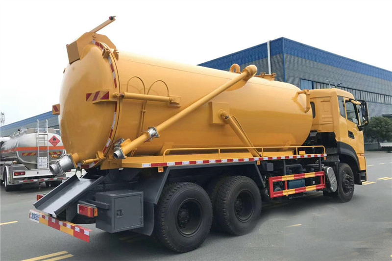 東風天龍18方 吸污車