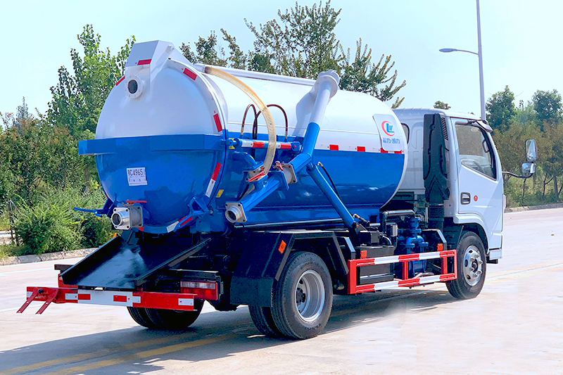 小多利卡 5方 吸污車(chē)