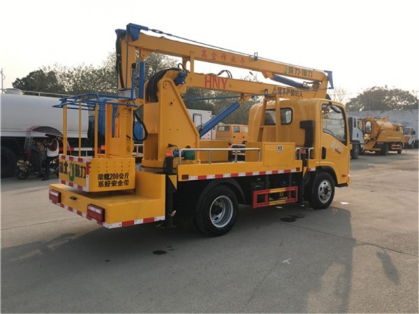 解放13.5米高空作業車