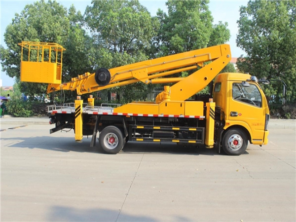 東風多利卡26米高空作業車